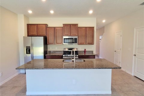 Touwnhouse à louer à Land O' Lakes, Floride: 3 chambres, 148.74 m2 № 1808502 - photo 13