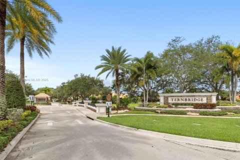 Casa en alquiler en Parkland, Florida, 4 dormitorios, 217.76 m2 № 1951605 - foto 12