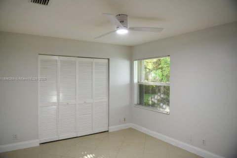 Casa en alquiler en Parkland, Florida, 4 dormitorios, 217.76 m2 № 1951605 - foto 19