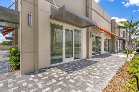 Купить коммерческую недвижимость в Купер-Сити, Флорида № 2069332 - фото 4