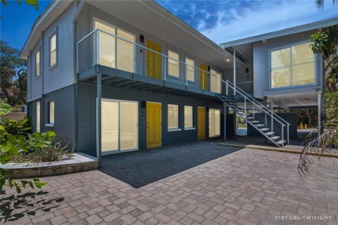 Propiedad comercial en venta en Sarasota, Florida, 6 dormitorios, 263.1 m2 № 1249653 - foto 23