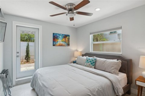 Propiedad comercial en venta en Sarasota, Florida, 6 dormitorios, 263.1 m2 № 1249653 - foto 12