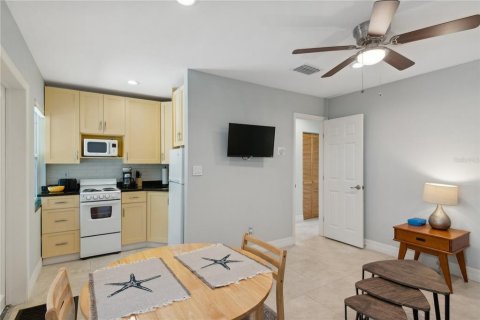 Propiedad comercial en venta en Sarasota, Florida, 6 dormitorios, 263.1 m2 № 1249653 - foto 8