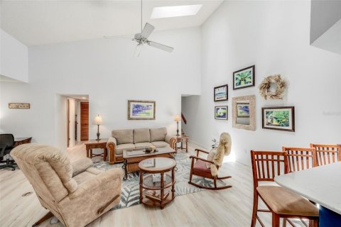 Townhouse in Titusville, Florida 3 bedrooms, 133.41 sq.m. № 1883387 - photo 5