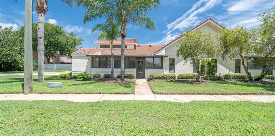 Townhouse in Titusville, Florida 3 bedrooms, 133.41 sq.m. № 1883387