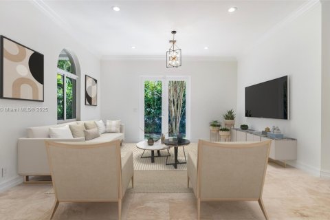 House in Dania Beach, Florida 4 bedrooms, 286.51 sq.m. № 1976257 - photo 8