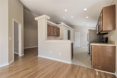 Villa ou maison à louer à Kissimmee, Floride: 4 chambres, 153.66 m2 № 2414018 - photo 6