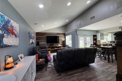 Villa ou maison à vendre à Tampa, Floride: 4 chambres, 139.26 m2 № 2234184 - photo 21