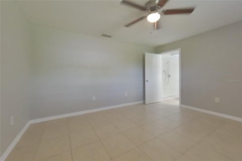 Villa ou maison à louer à Port Charlotte, Floride: 3 chambres, 132.29 m2 № 2385949 - photo 7