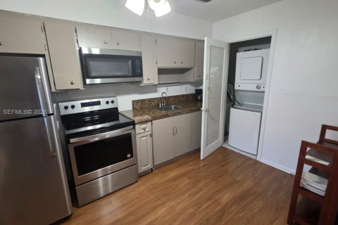 Copropriété à louer à Boynton Beach, Floride: 1 chambre, 47.57 m2 № 2052324 - photo 6