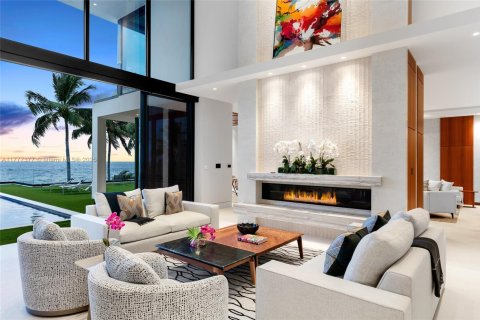 House in Fort Lauderdale, Florida 5 bedrooms, 955.87 sq.m. № 1726256 - photo 6