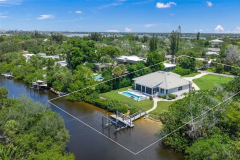 Villa ou maison à vendre à Sarasota, Floride: 3 chambres, 255.95 m2 № 2302336 - photo 7