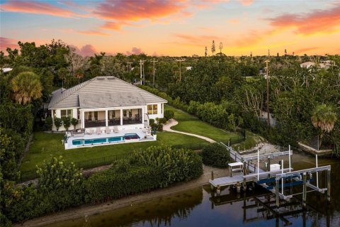 Villa ou maison à vendre à Sarasota, Floride: 3 chambres, 255.95 m2 № 2302336 - photo 3