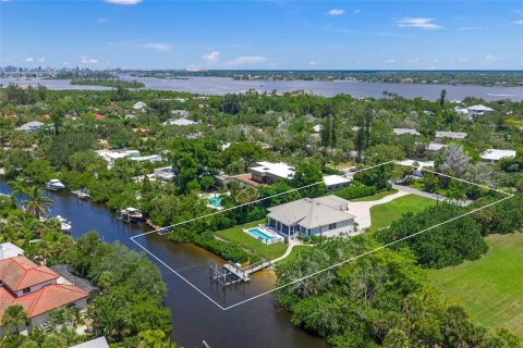 Villa ou maison à vendre à Sarasota, Floride: 3 chambres, 255.95 m2 № 2302336 - photo 6
