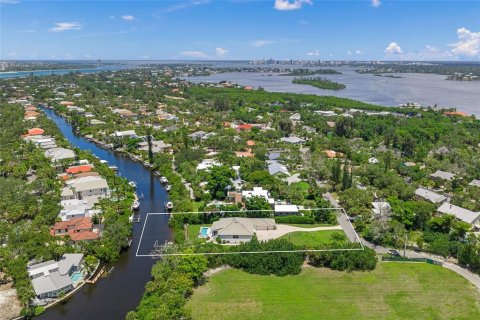 Villa ou maison à vendre à Sarasota, Floride: 3 chambres, 255.95 m2 № 2302336 - photo 4