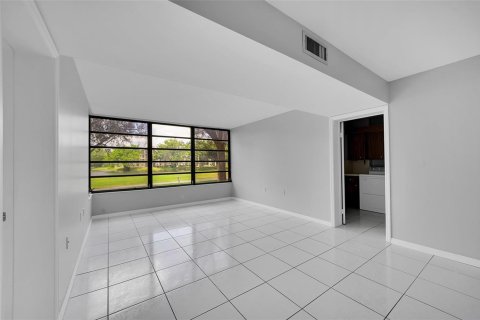 Condominio en alquiler en Davie, Florida, 2 dormitorios, 128.67 m2 № 2078418 - foto 18