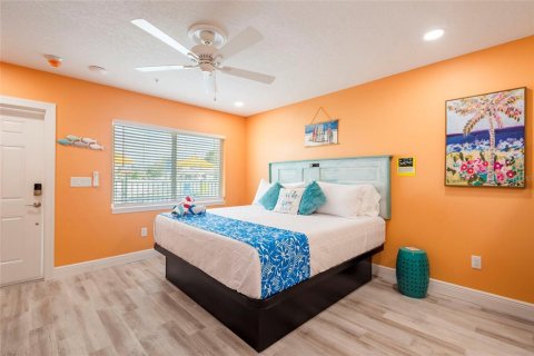 Hotel en venta en Saint Pete Beach, Florida, 648.09 m2 № 1810639 - foto 27