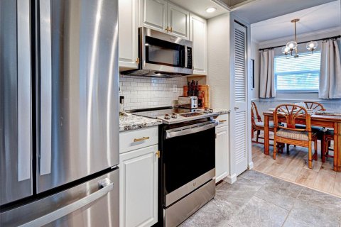 Condominio en venta en Venice, Florida, 1 dormitorio, 61.32 m2 № 2121808 - foto 24