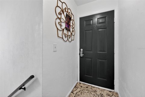 Commercial property in Ormond Beach, Florida 72.84 sq.m. № 2092441 - photo 12