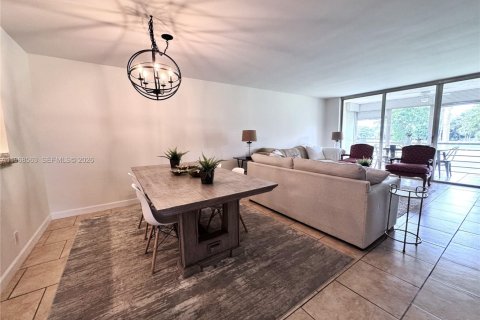 Condominio en alquiler en Pompano Beach, Florida, 3 dormitorios, 134.15 m2 № 2031689 - foto 15