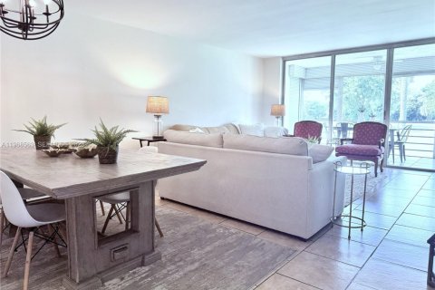 Condominio en alquiler en Pompano Beach, Florida, 3 dormitorios, 134.15 m2 № 2031689 - foto 17