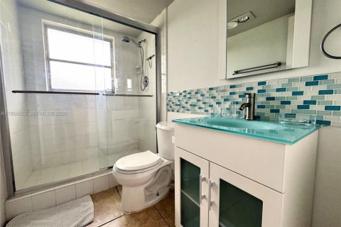 Condominio en alquiler en Pompano Beach, Florida, 3 dormitorios, 134.15 m2 № 2031689 - foto 21