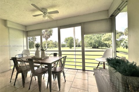 Condominio en alquiler en Pompano Beach, Florida, 3 dormitorios, 134.15 m2 № 2031689 - foto 4