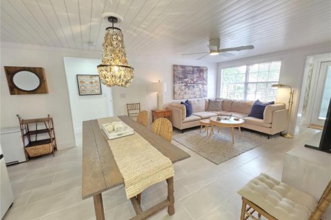House in Englewood, Florida 3 bedrooms, 97.92 sq.m. № 1735449 - photo 5