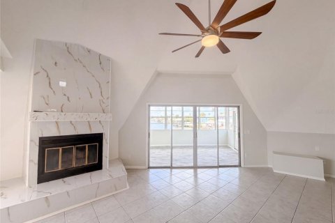 Casa en venta en Hernando Beach, Florida, 5 dormitorios, 280.75 m2 № 2310211 - foto 18