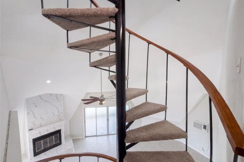 Casa en venta en Hernando Beach, Florida, 5 dormitorios, 280.75 m2 № 2310211 - foto 19