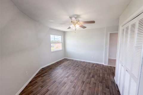 Casa en venta en Hernando Beach, Florida, 5 dormitorios, 280.75 m2 № 2310211 - foto 4