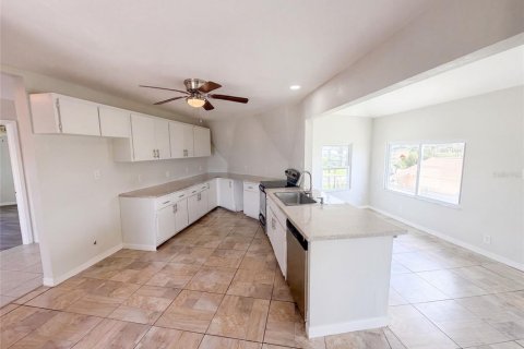 Casa en venta en Hernando Beach, Florida, 5 dormitorios, 280.75 m2 № 2310211 - foto 23