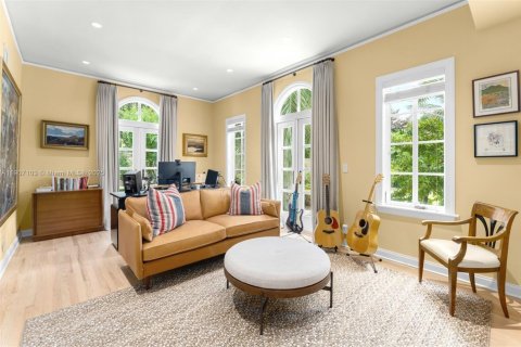 Villa ou maison à vendre à Coral Gables, Floride: 3 chambres, 305.93 m2 № 1968640 - photo 9