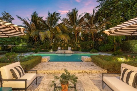 Villa ou maison à vendre à Coral Gables, Floride: 3 chambres, 305.93 m2 № 1968640 - photo 14