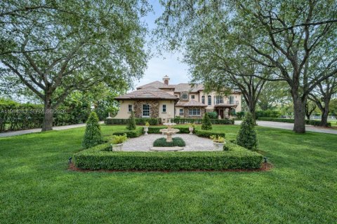 Купить виллу или дом в Майами, Флорида 8 спален, 621.89м2, № 2025905 - фото 7