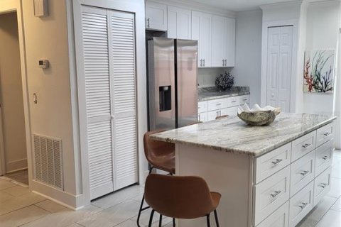 Casa en alquiler en Saint Petersburg, Florida, 2 dormitorios, 130.06 m2 № 1918979 - foto 9