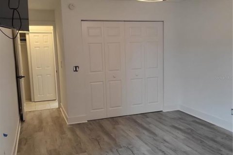 Casa en alquiler en Saint Petersburg, Florida, 2 dormitorios, 130.06 m2 № 1918979 - foto 25