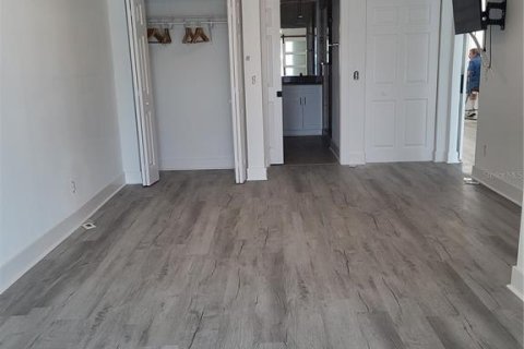 Casa en alquiler en Saint Petersburg, Florida, 2 dormitorios, 130.06 m2 № 1918979 - foto 15