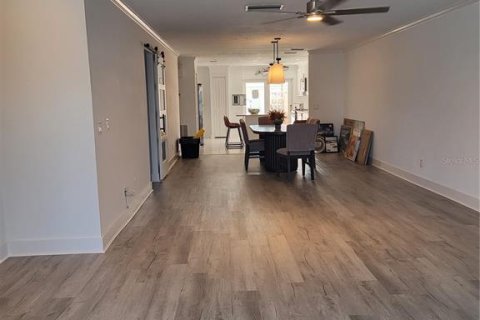 Casa en alquiler en Saint Petersburg, Florida, 2 dormitorios, 130.06 m2 № 1918979 - foto 13