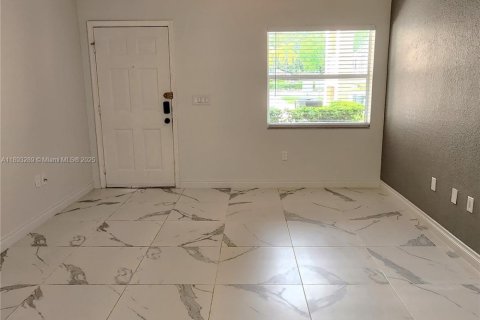 Copropriété à louer à Coral Springs, Floride: 3 chambres, 98.01 m2 № 1945672 - photo 14