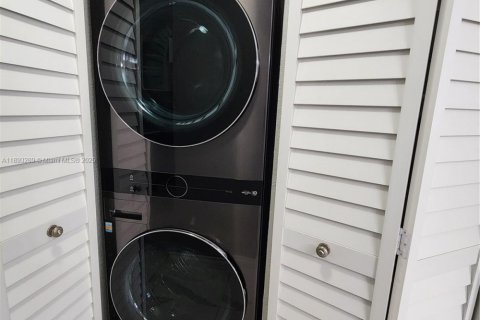 Copropriété à louer à Coral Springs, Floride: 3 chambres, 98.01 m2 № 1945672 - photo 30