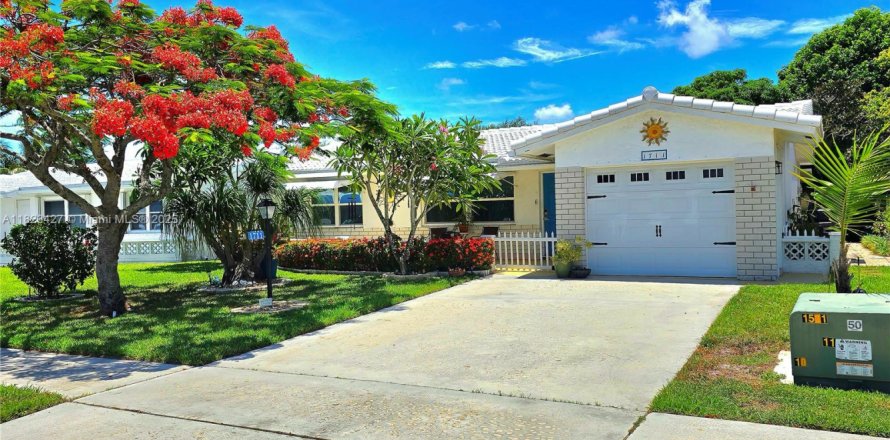 Villa ou maison à Boynton Beach, Floride 2 chambres, 132.66 m2 № 1940209