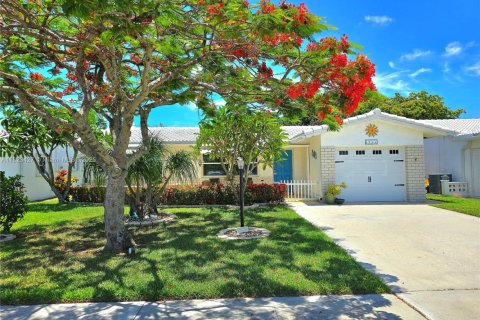 Villa ou maison à vendre à Boynton Beach, Floride: 2 chambres, 132.66 m2 № 1940209 - photo 4