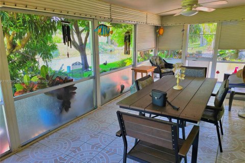 Villa ou maison à vendre à Boynton Beach, Floride: 2 chambres, 132.66 m2 № 1940209 - photo 21