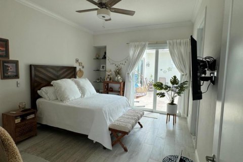 Casa en venta en Port St. Lucie, Florida, 4 dormitorios, 319.96 m2 № 2146803 - foto 15