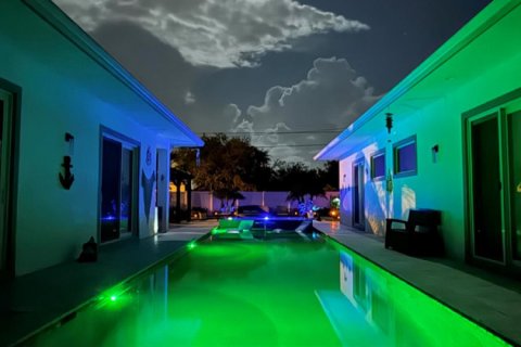 Casa en venta en Port St. Lucie, Florida, 4 dormitorios, 319.96 m2 № 2146803 - foto 24