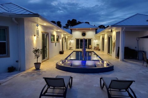 Casa en Port St. Lucie, Florida 4 dormitorios, 319.96 m2 № 2146803