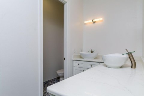 Casa en venta en Port St. Lucie, Florida, 4 dormitorios, 319.96 m2 № 2146803 - foto 17