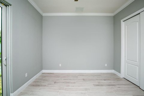 Casa en venta en Port St. Lucie, Florida, 4 dormitorios, 319.96 m2 № 2146803 - foto 14