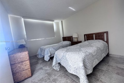 Снять в аренду кондоминиум в Санни-Айлс-Бич, Флорида 2 спальни, 93.65м2, № 1983679 - фото 9